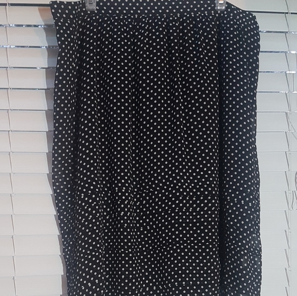 Size 16 Peter Nygard polkadot chiffon A-line skirt - Picture 6 of 6